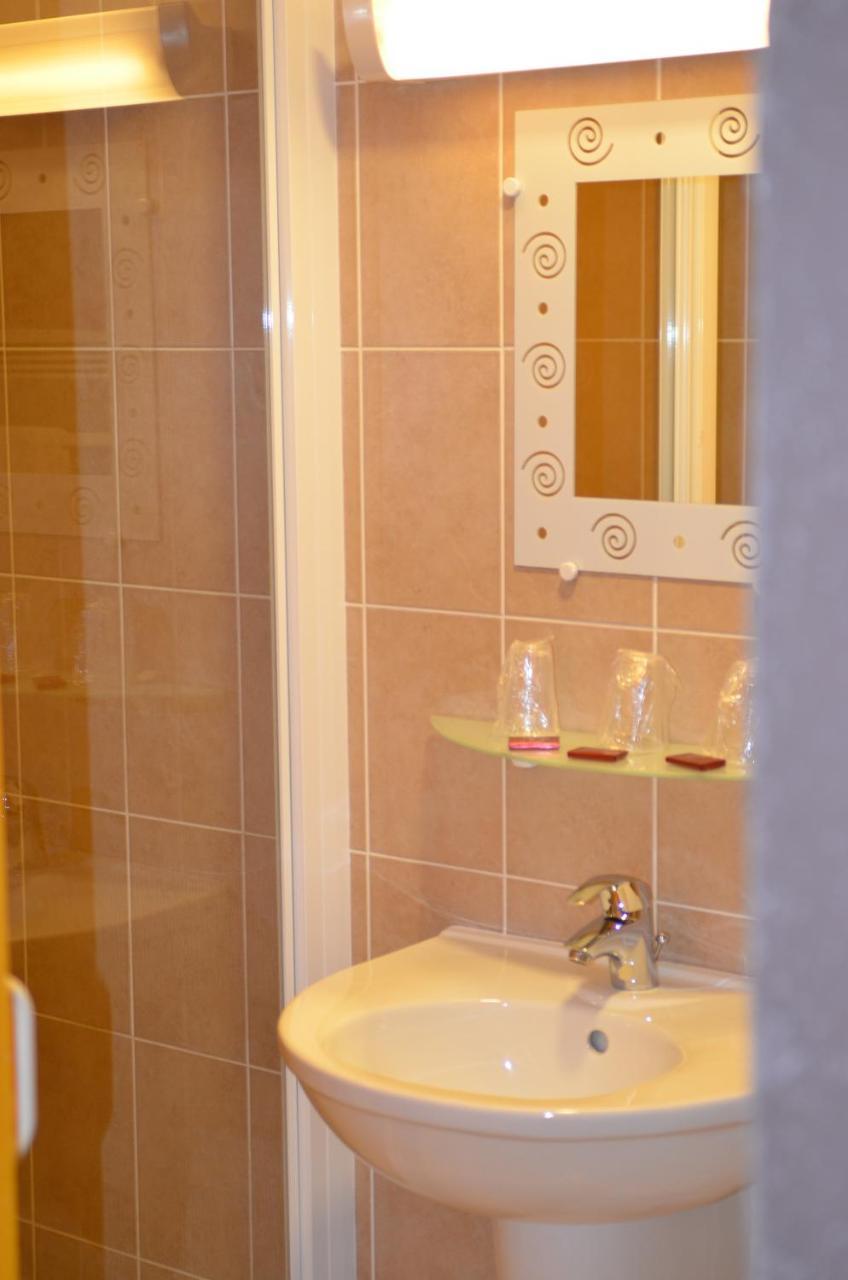 ססל Hotel Au Fil De L'Eau מראה חיצוני תמונה